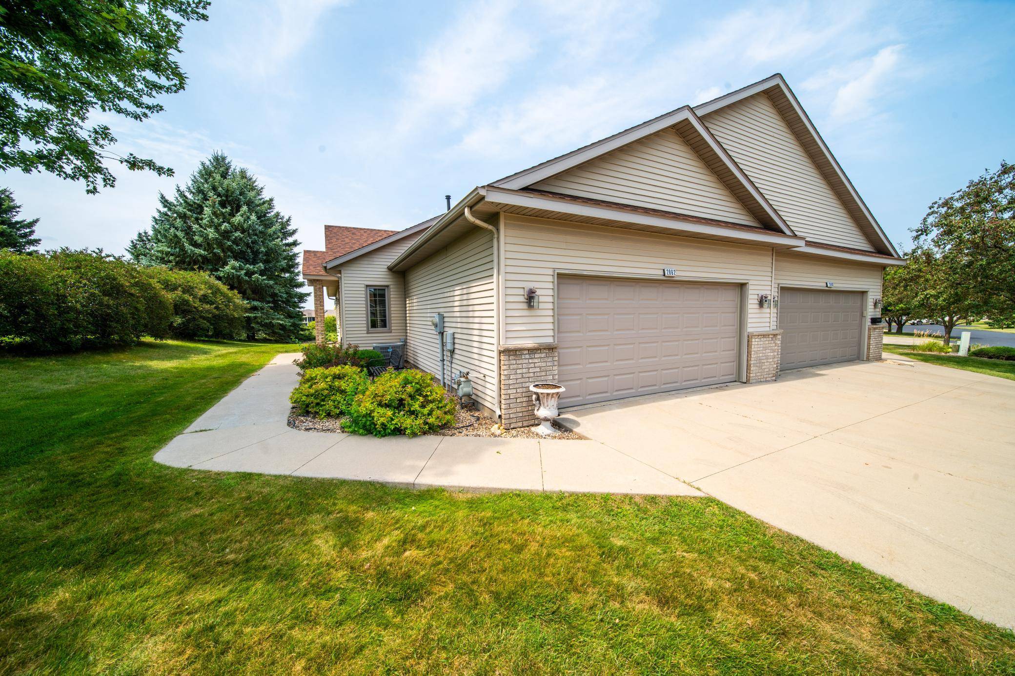 2862 Century Ct NE, Rochester, MN 55906