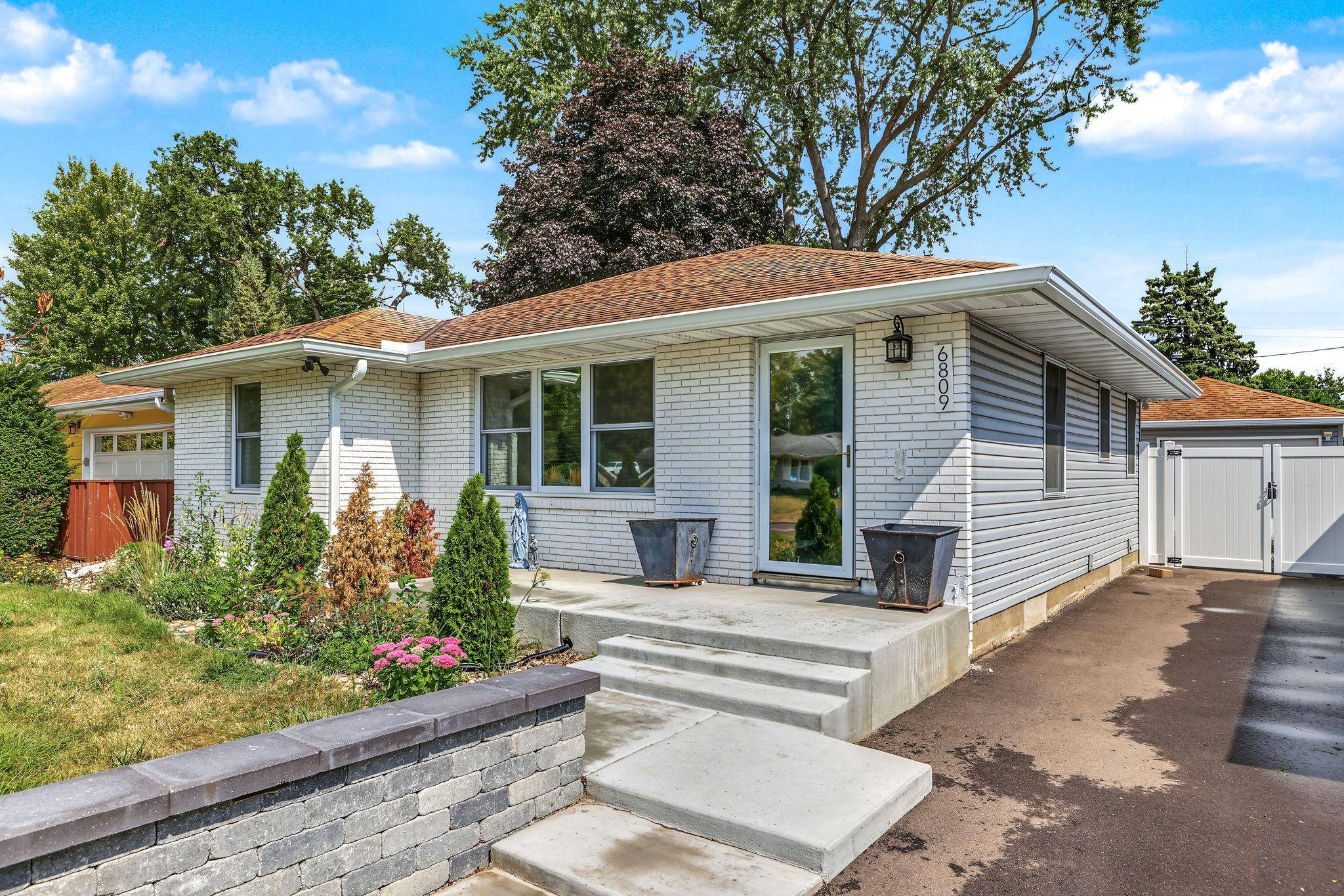 6809 5th AVE S, Richfield, MN 55423