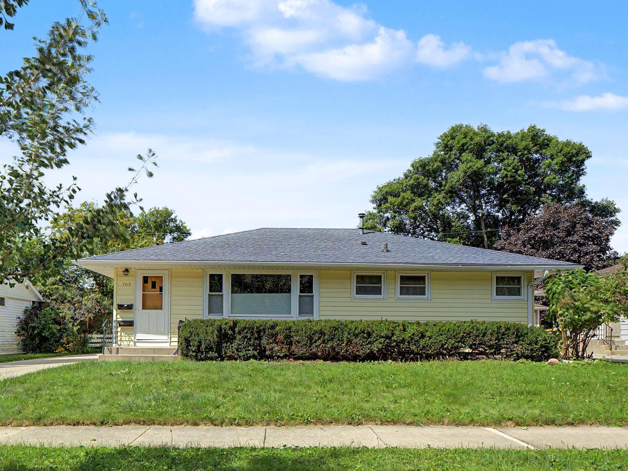 709 18th AVE NE, Rochester, MN 55906