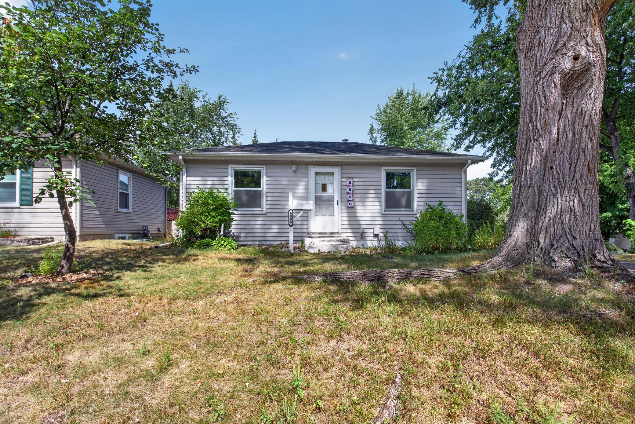 6800 W 26th ST, Saint Louis Park, MN 55426