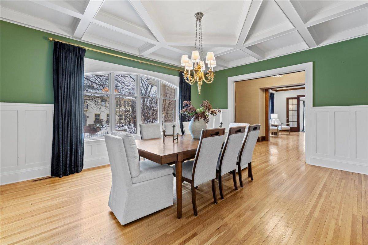 1724 Summit AVE #R, Minneapolis, MN 55403