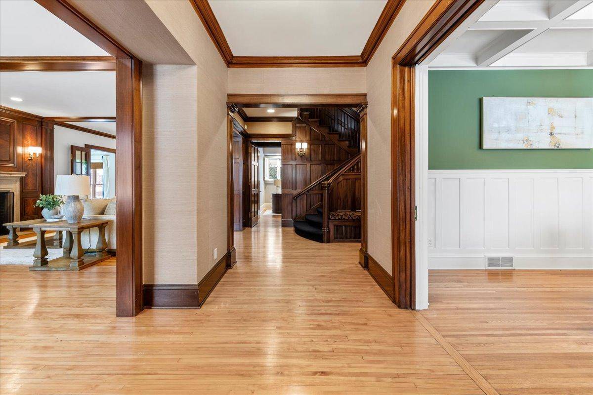 1724 Summit AVE #R, Minneapolis, MN 55403