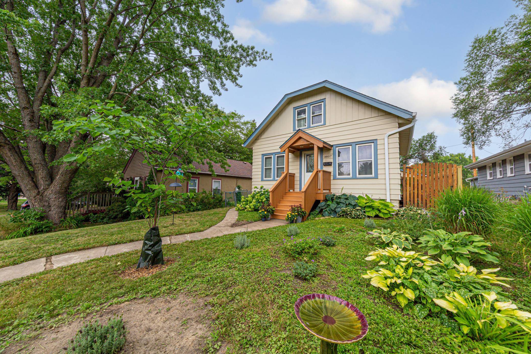 3807 27th AVE N, Robbinsdale, MN 55422