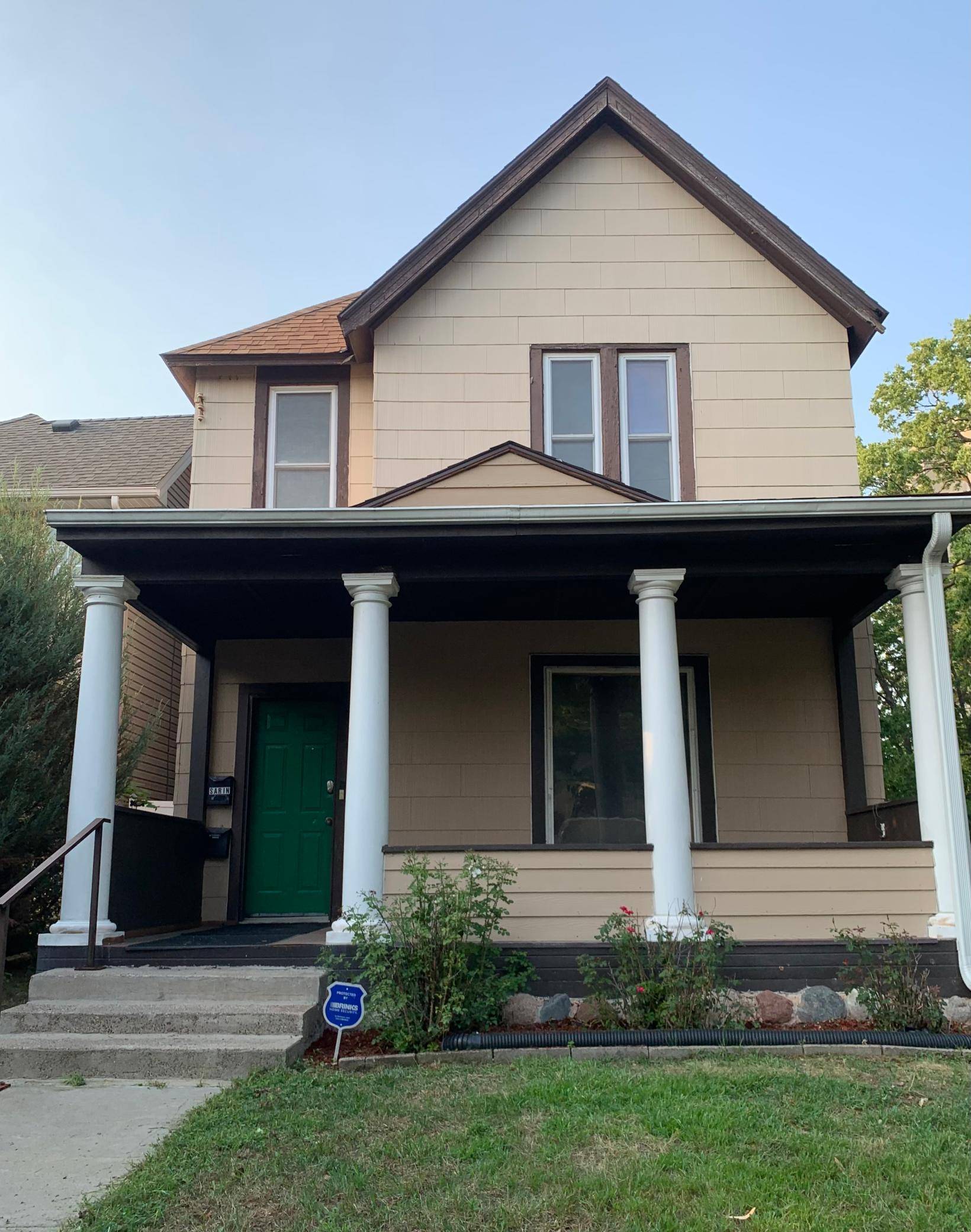 122 W 32nd ST, Minneapolis, MN 55408