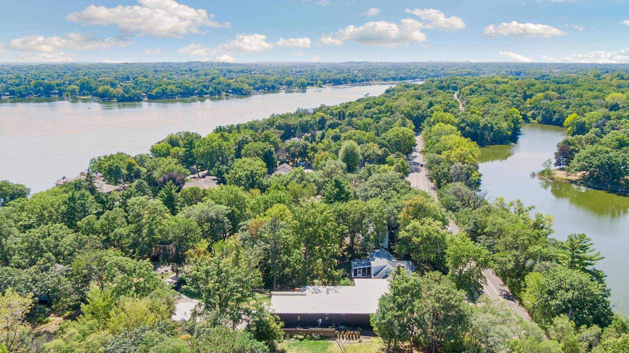 3318 W Owasso BLVD, Shoreview, MN 55126