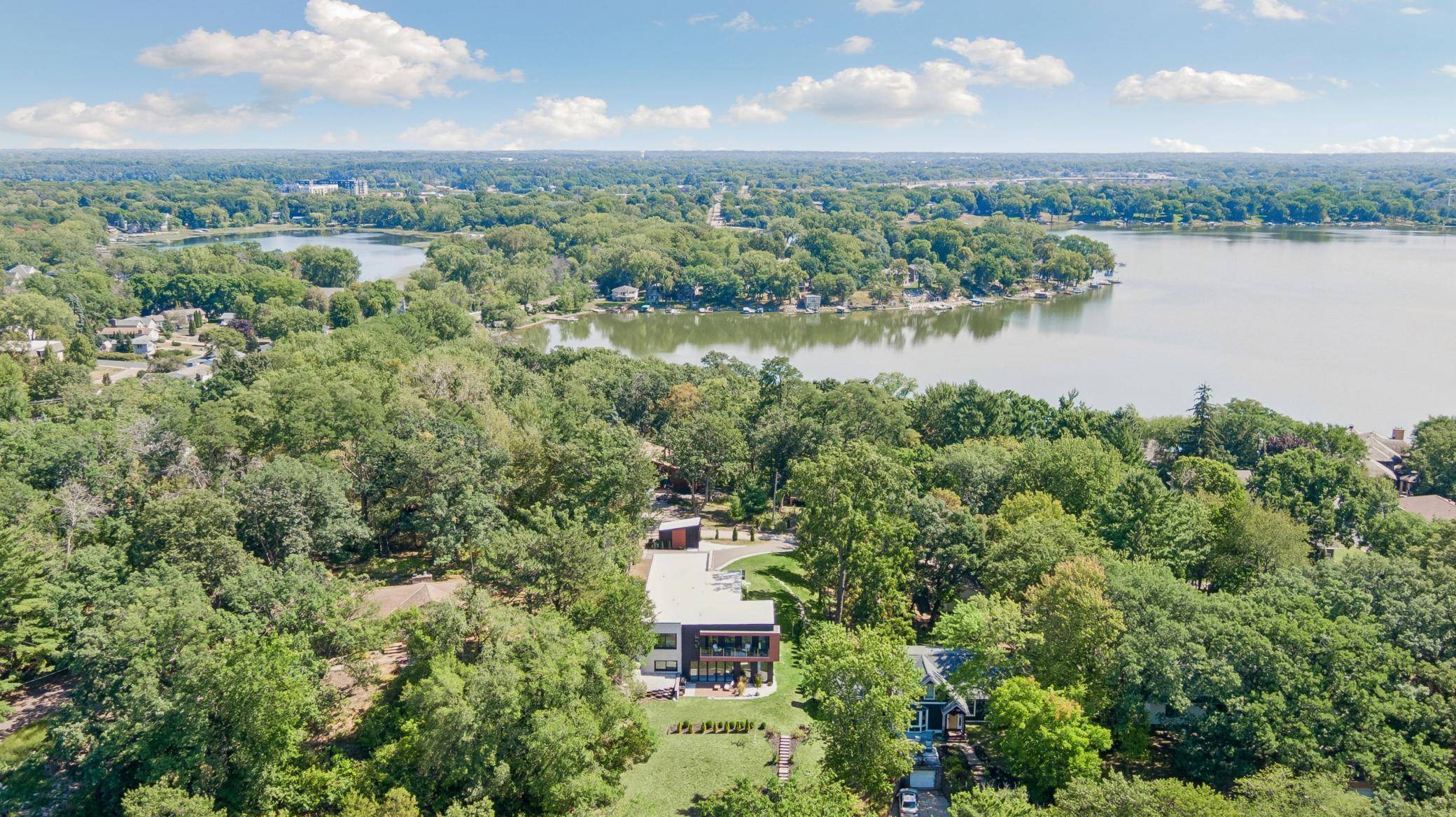 3318 W Owasso BLVD, Shoreview, MN 55126