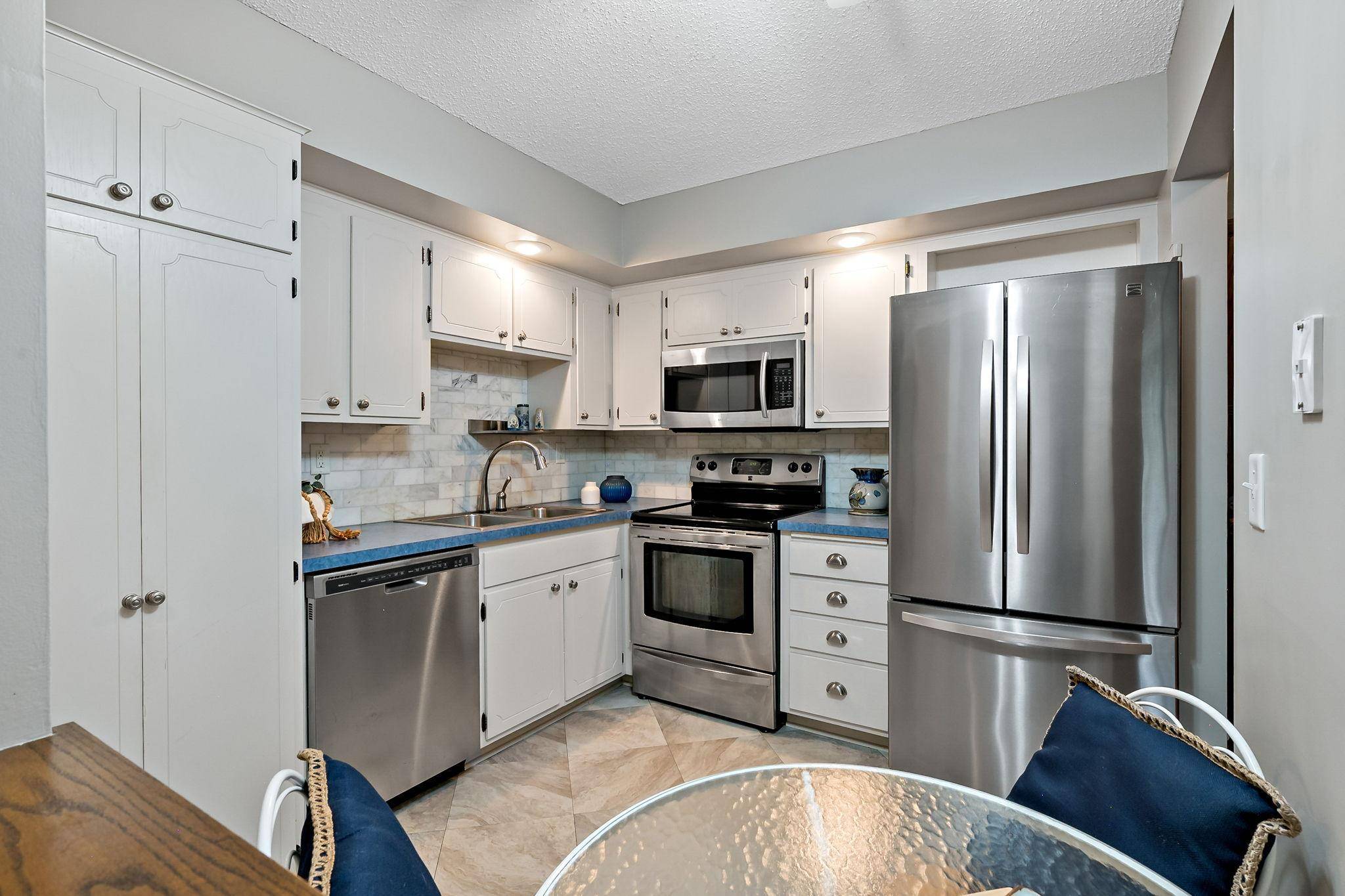 12600 Parkwood DR #316, Burnsville, MN 55337
