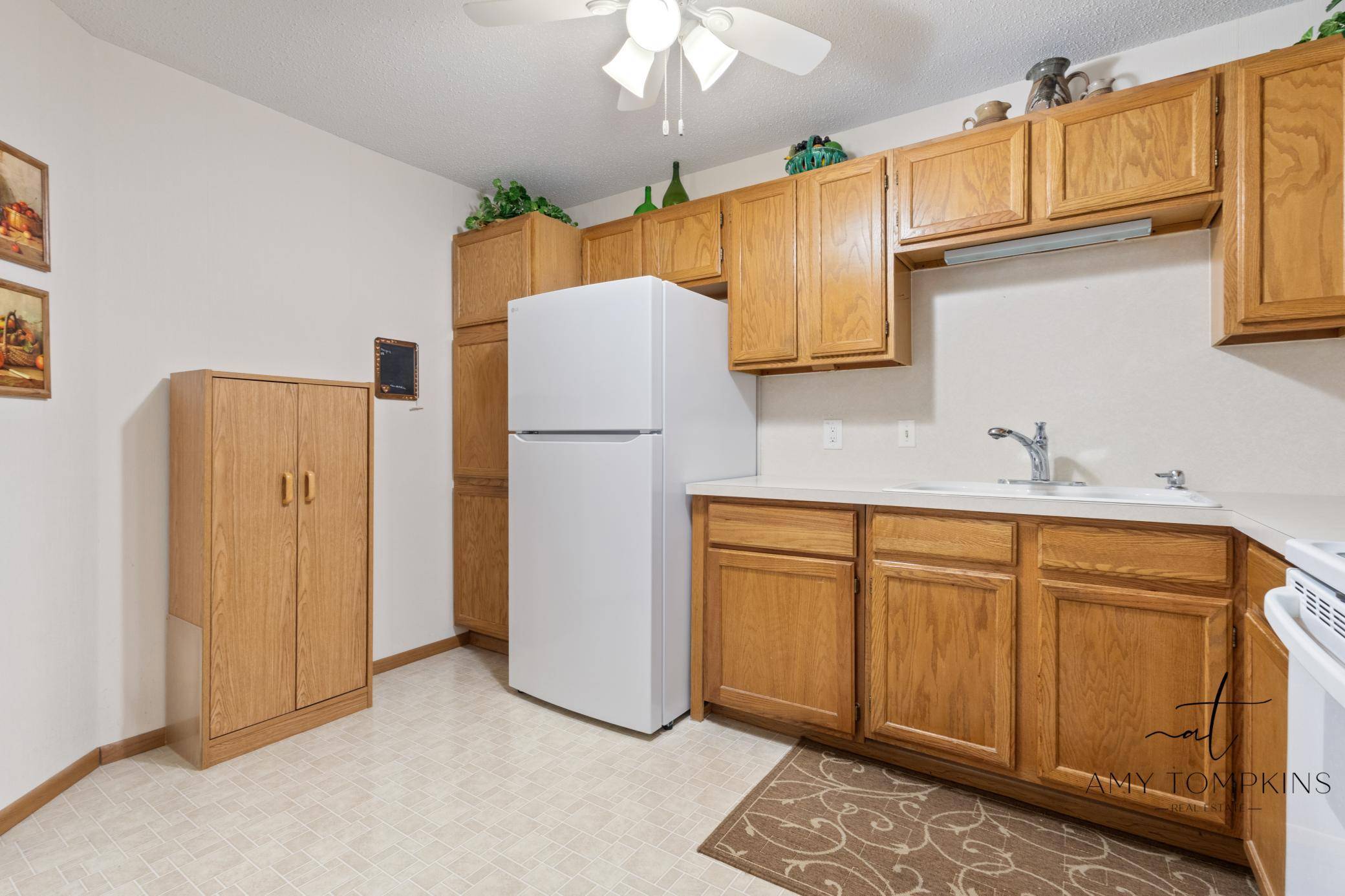 8025 Xerxes AVE S #112, Bloomington, MN 55431