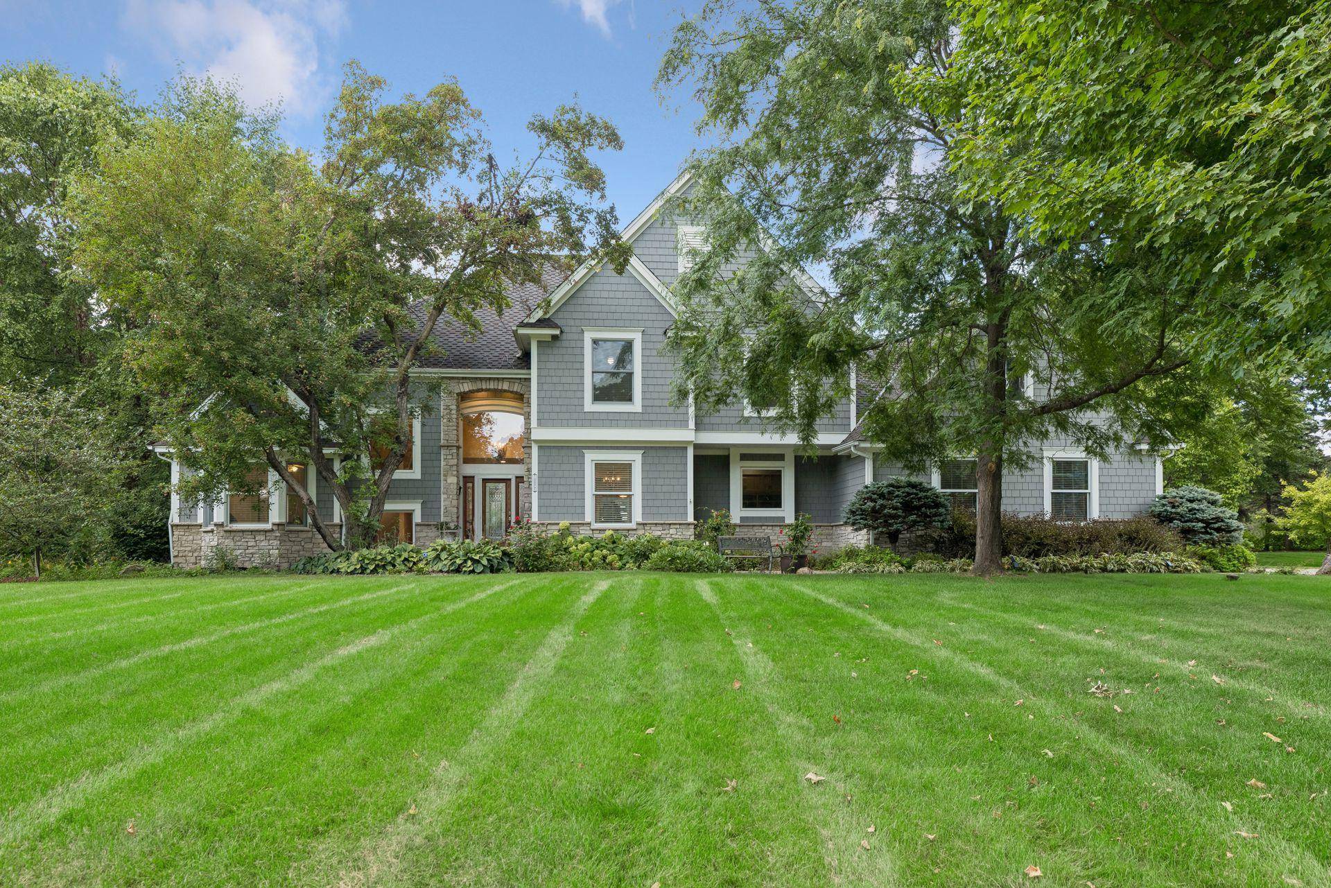 3 Scotch Pine LN, North Oaks, MN 55127