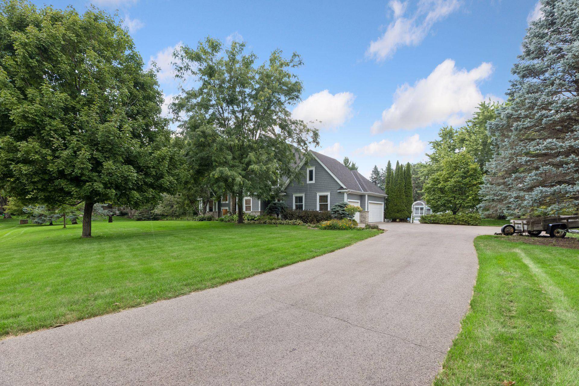 3 Scotch Pine LN, North Oaks, MN 55127