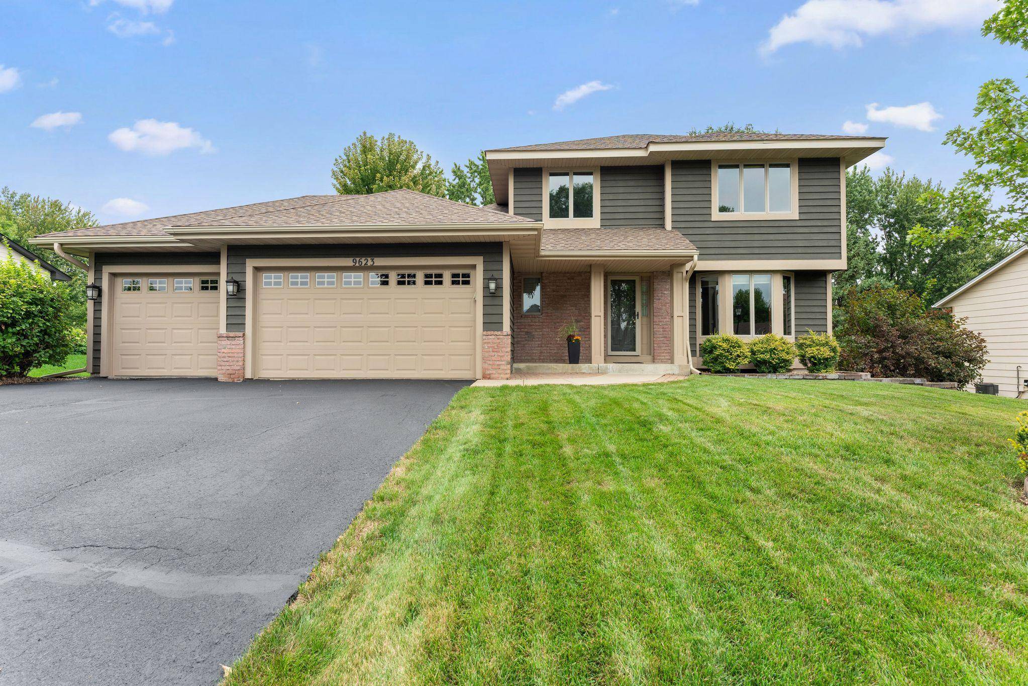 9623 161st ST W, Lakeville, MN 55044