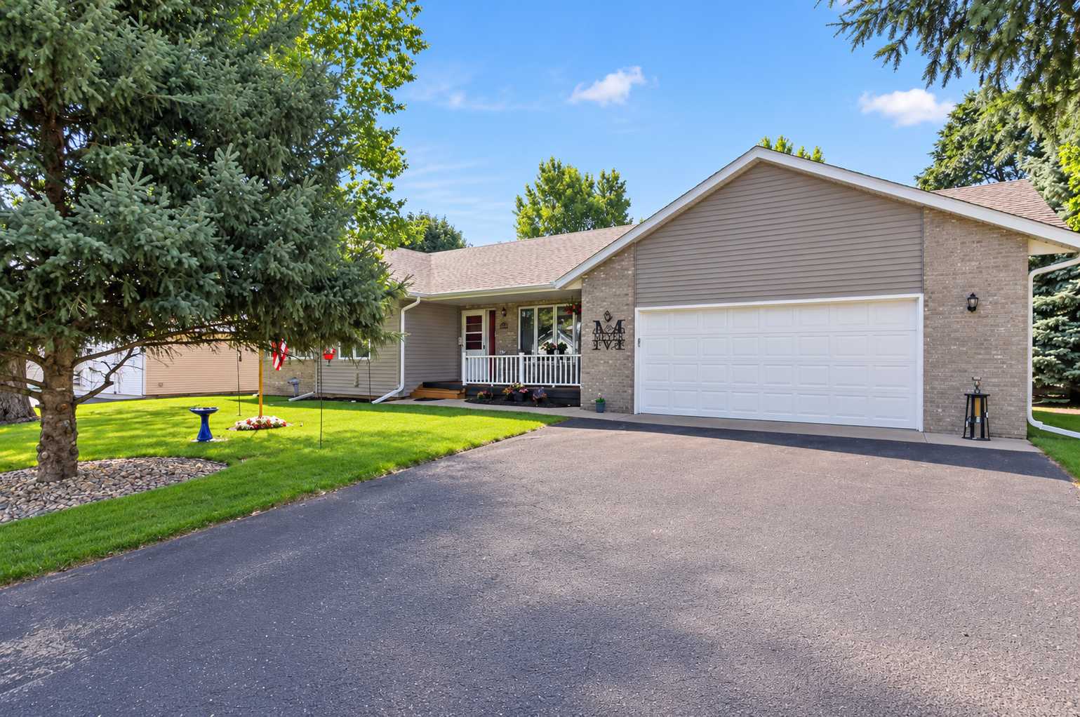 1108 Lochmist LN NW, Alexandria, MN 56308