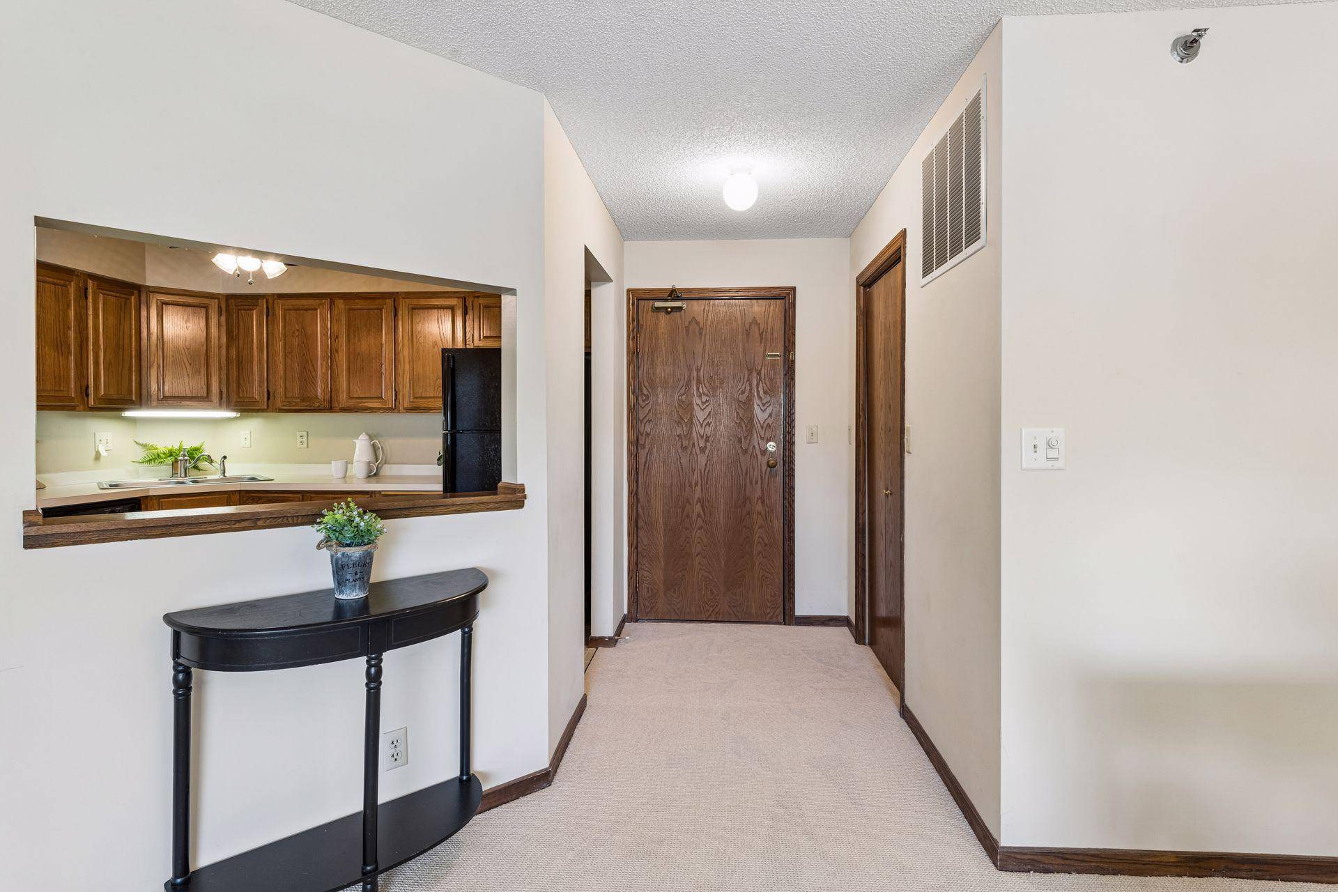 3801 W 98th ST #306, Bloomington, MN 55431