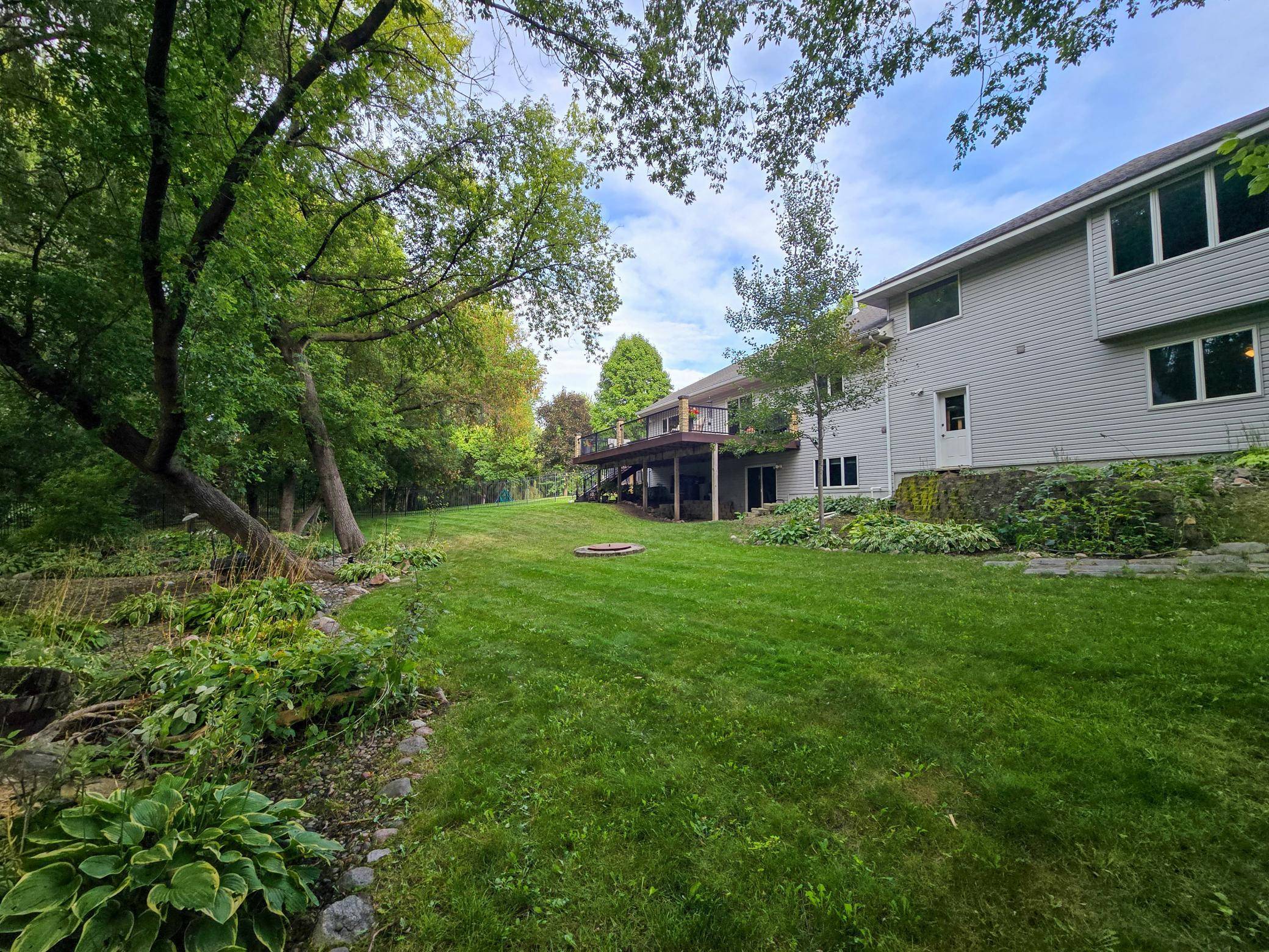 2580 Brinkhaus ST, Chaska, MN 55318