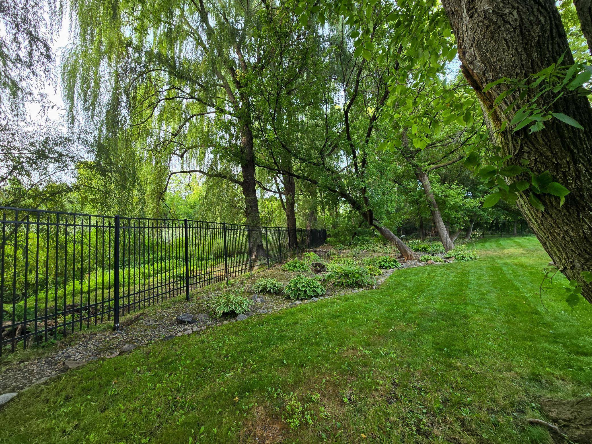 2580 Brinkhaus ST, Chaska, MN 55318