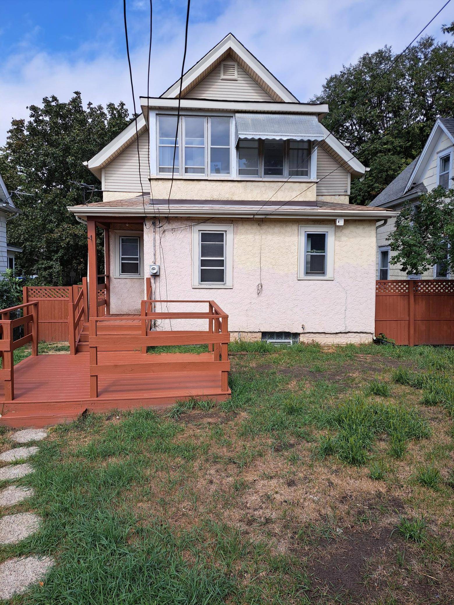 1796 Minnehaha AVE W, Saint Paul, MN 55104