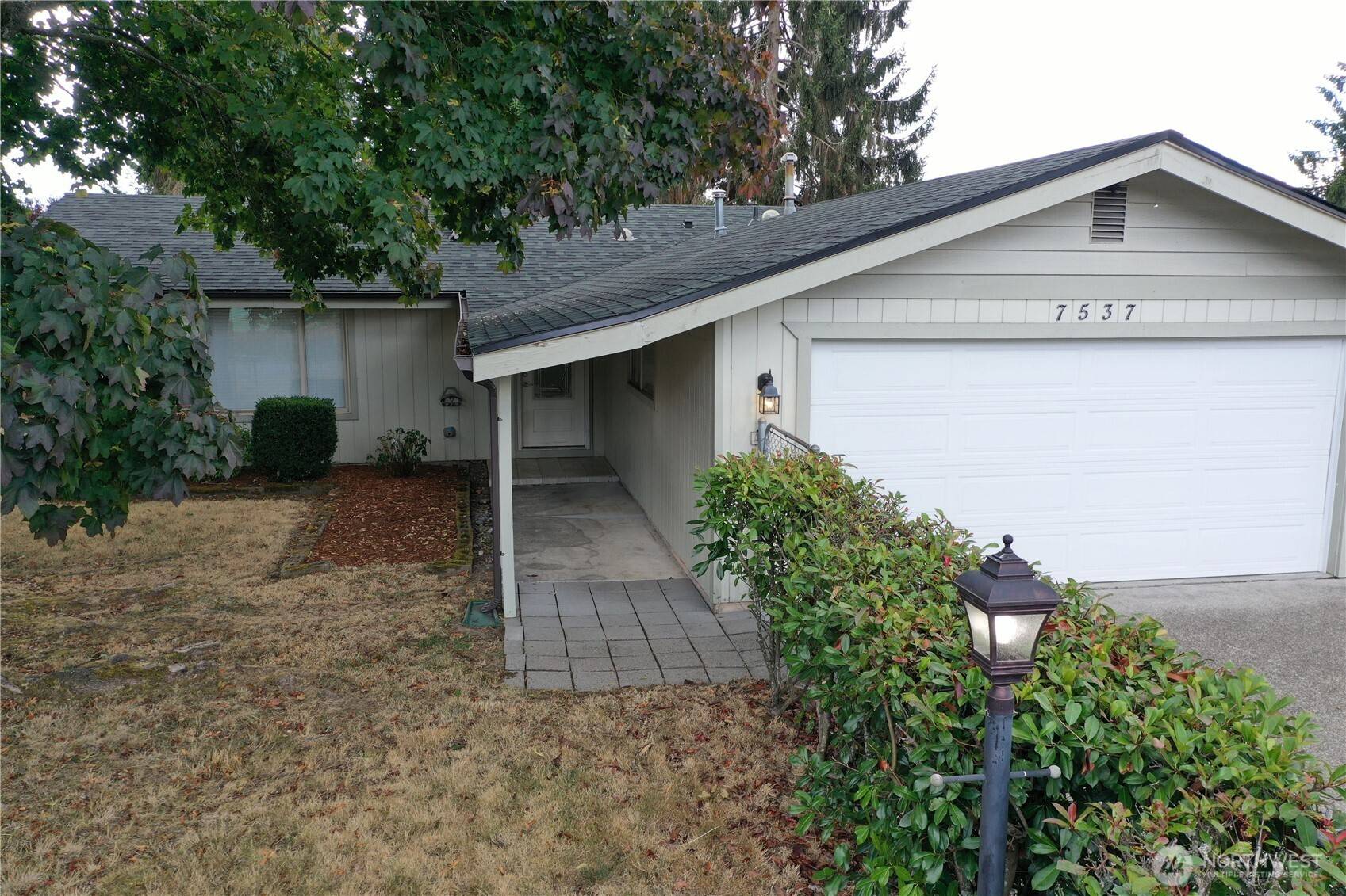 7537 12th AVE NE, Olympia, WA 98516