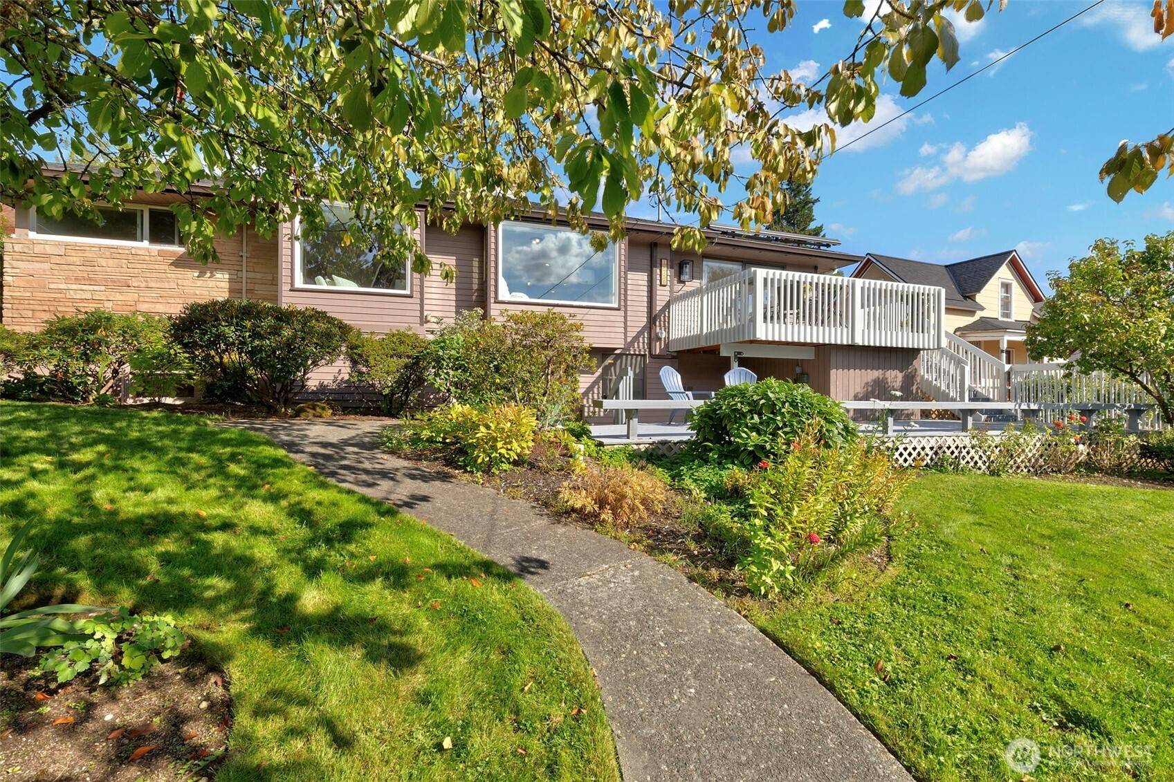 18750 Fjord DR NE, Poulsbo, WA 98370