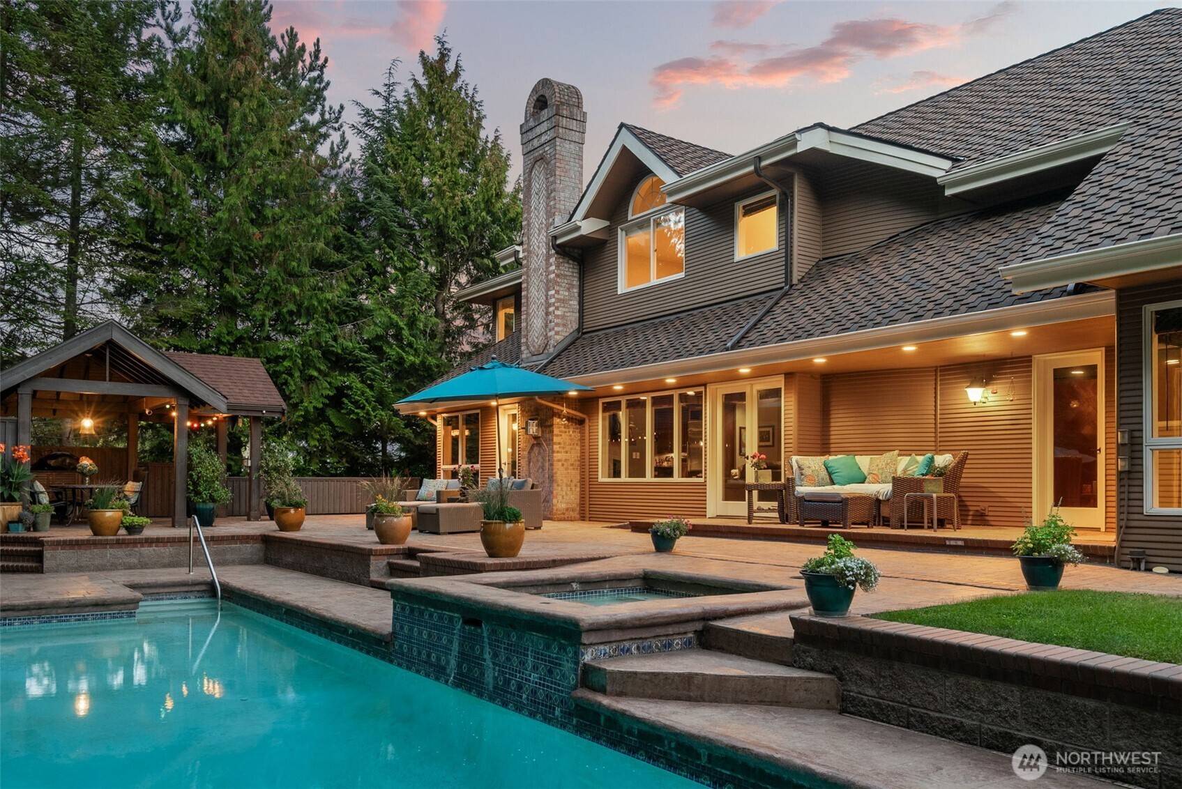 19305 4th PL SW, Normandy Park, WA 98166