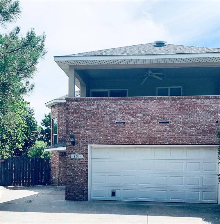831 Rambling Oaks DR, Norman, OK 73072