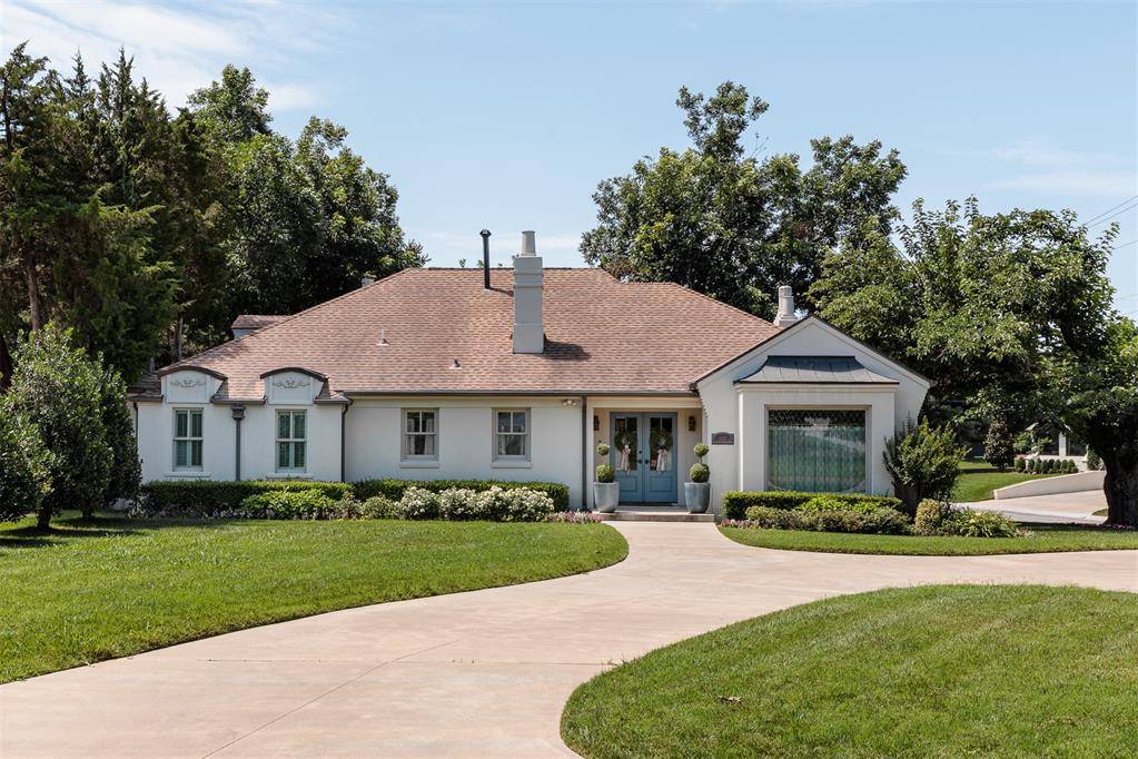 1122 Larchmont LN, Oklahoma City, OK 73116