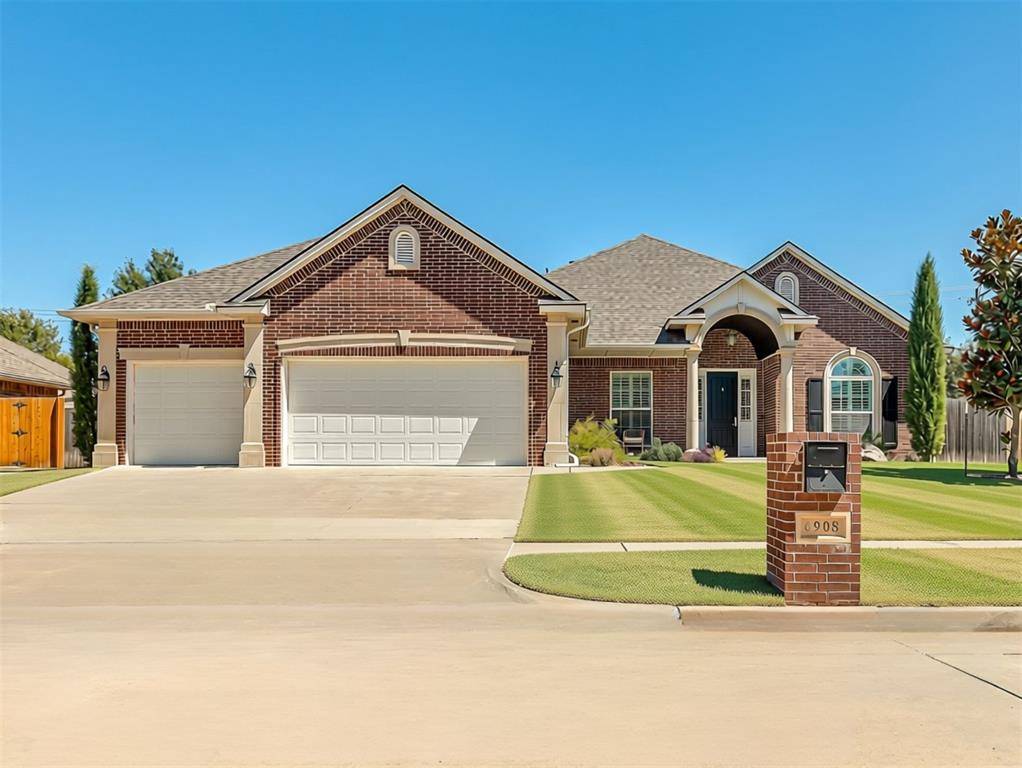 6908 Stinchcomb DR, Oklahoma City, OK 73132