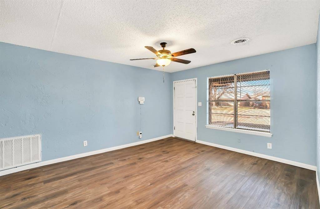 932 Hazel ST, Altus, OK 73521