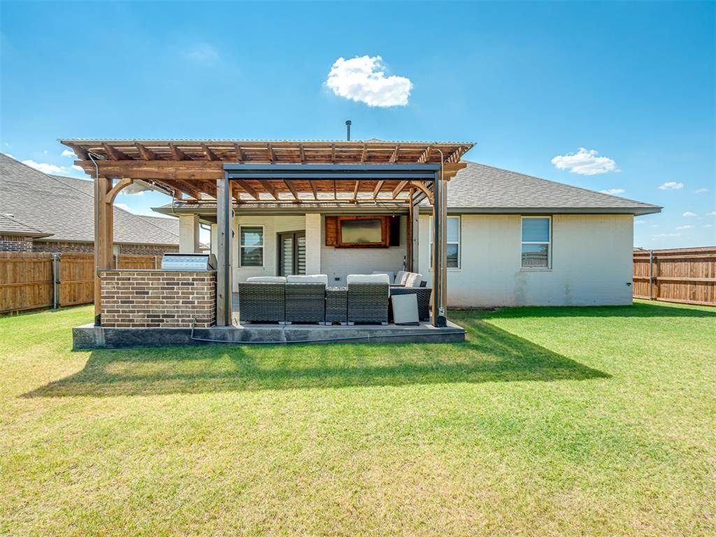 15816 Cabo CT, Edmond, OK 73013
