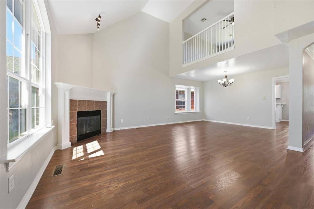11613 SW 11th ST, Yukon, OK 73099