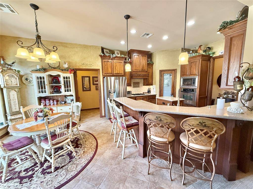 12305 Jaycie CIR, Midwest City, OK 73130