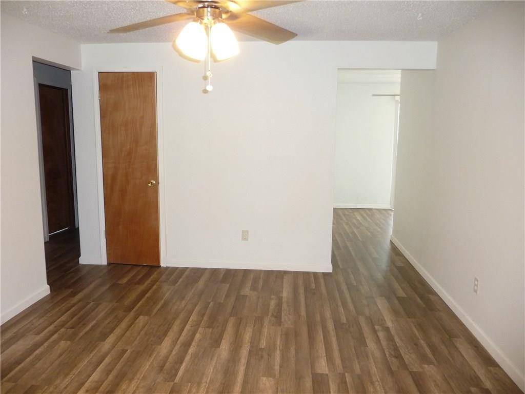 4917 S Karen ST, Del City, OK 73135