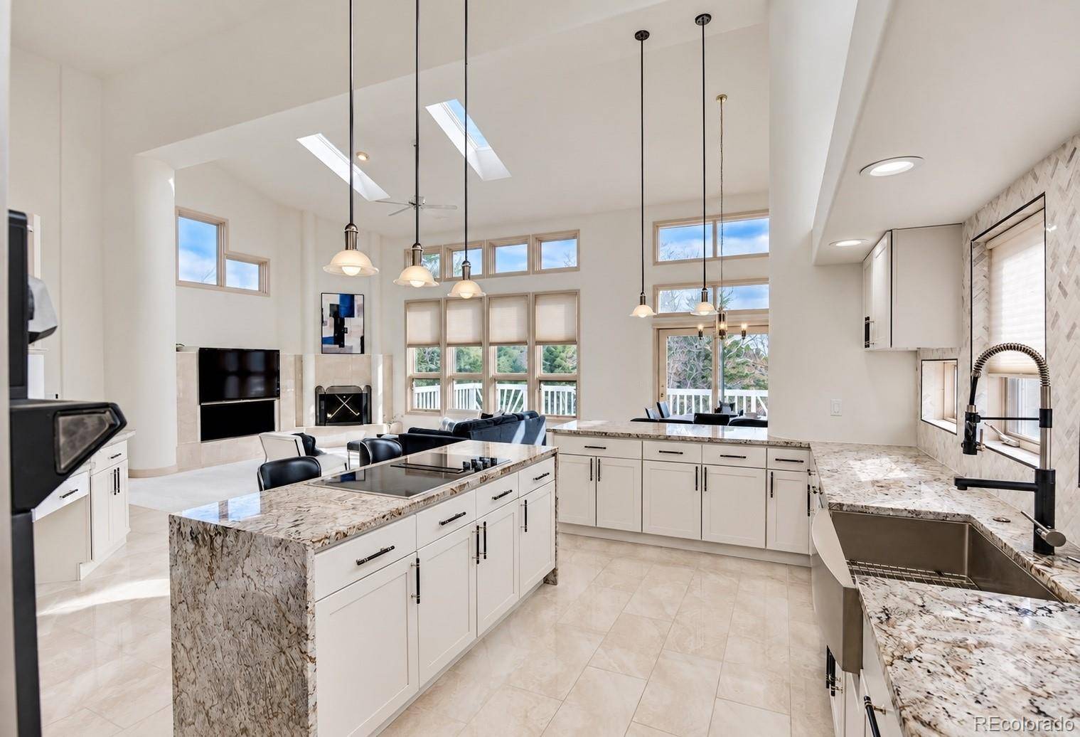 16462 E Berry PL, Centennial, CO 80015