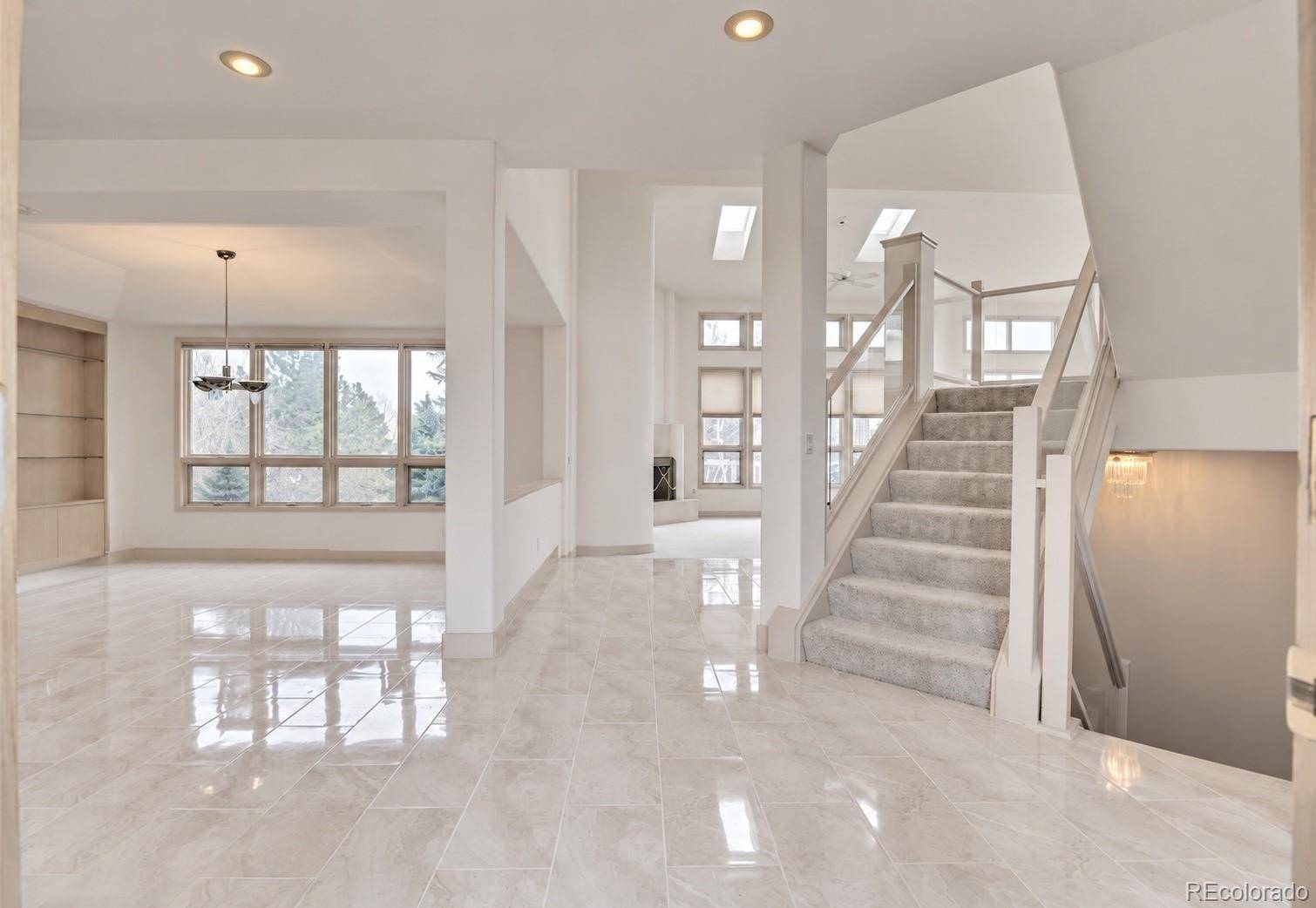 16462 E Berry PL, Centennial, CO 80015
