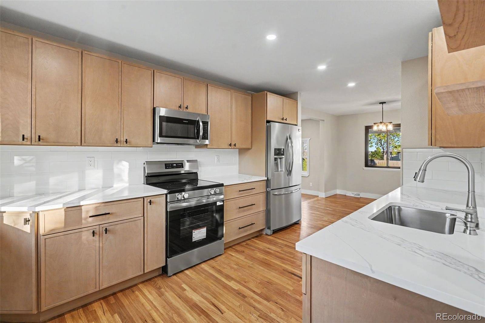 559 Elbert WAY, Denver, CO 80221