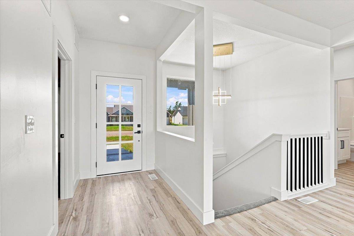 2904 E Sunnyslope St, Park City, KS 67219