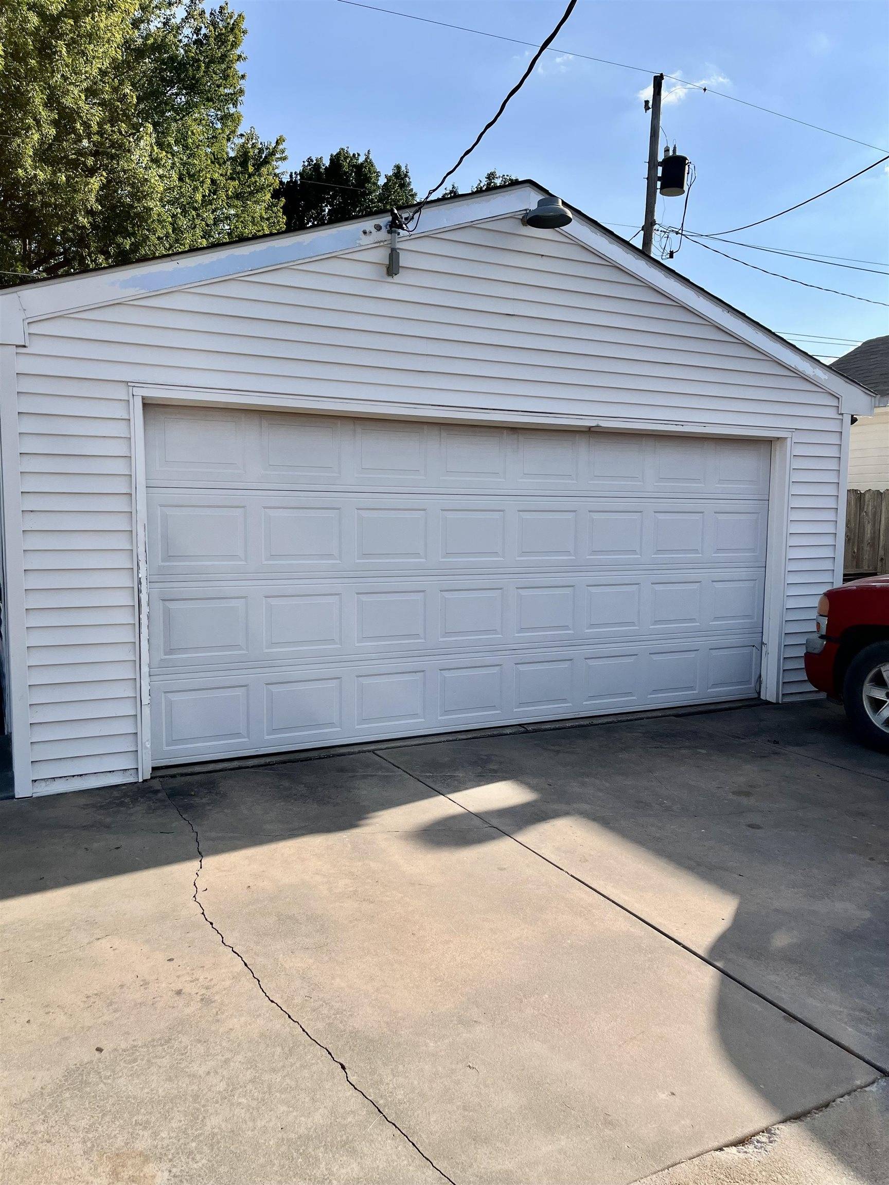 419 SW 5th, Haysville, KS 67060