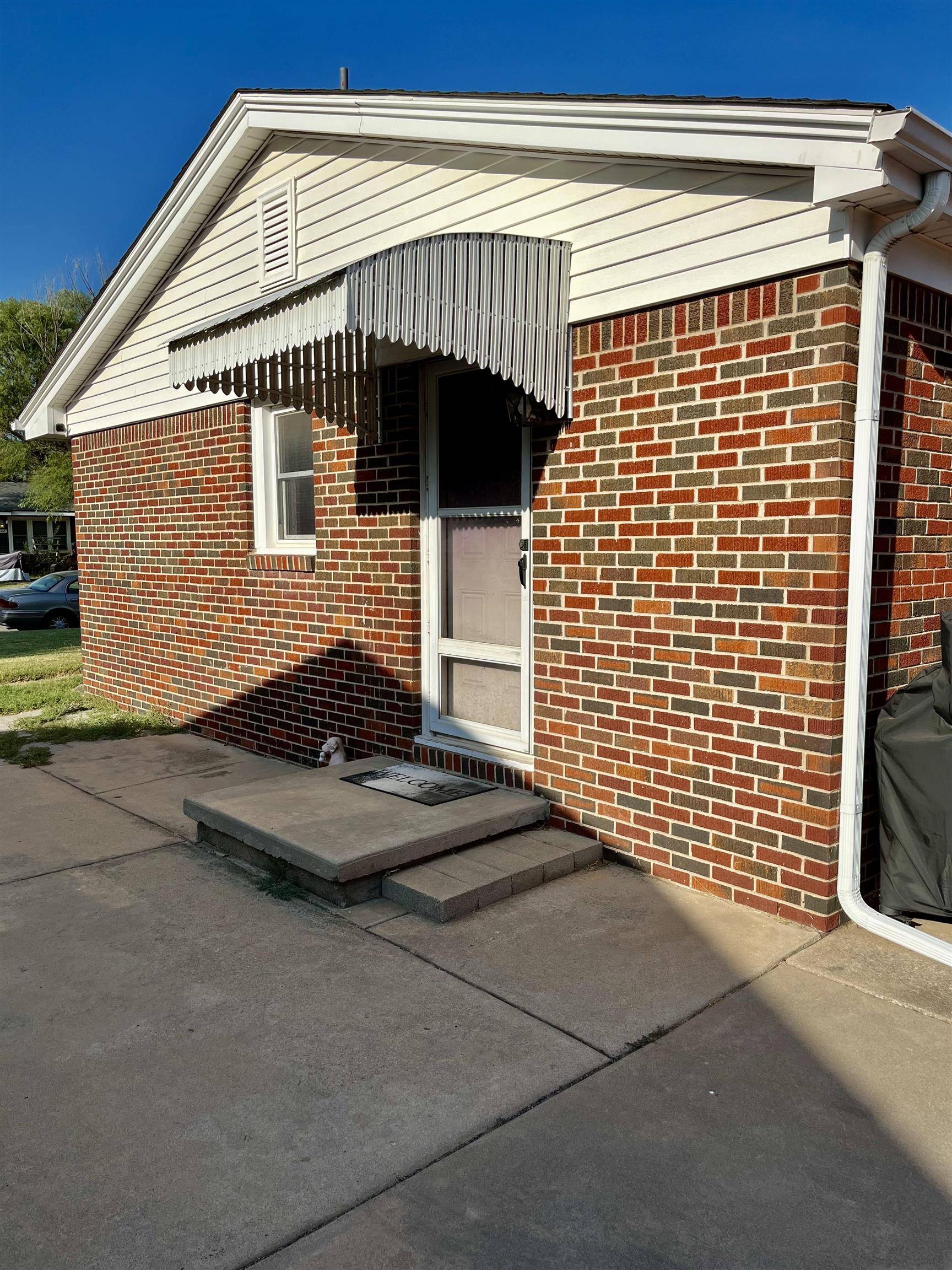 419 SW 5th, Haysville, KS 67060