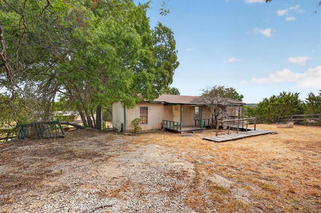 460 Valley View Drive, Azle, TX 76020
