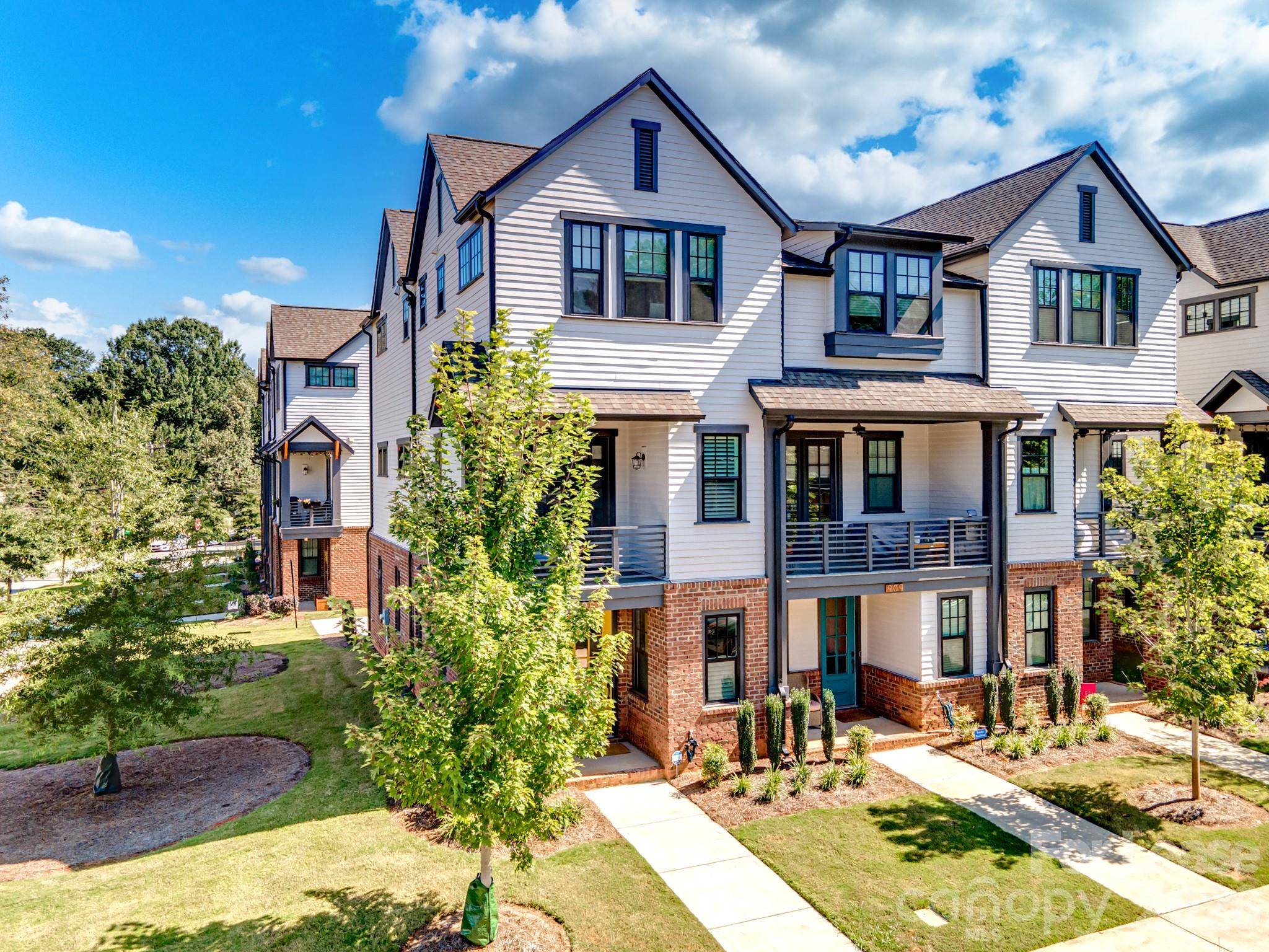 905 36th ST, Charlotte, NC 28205