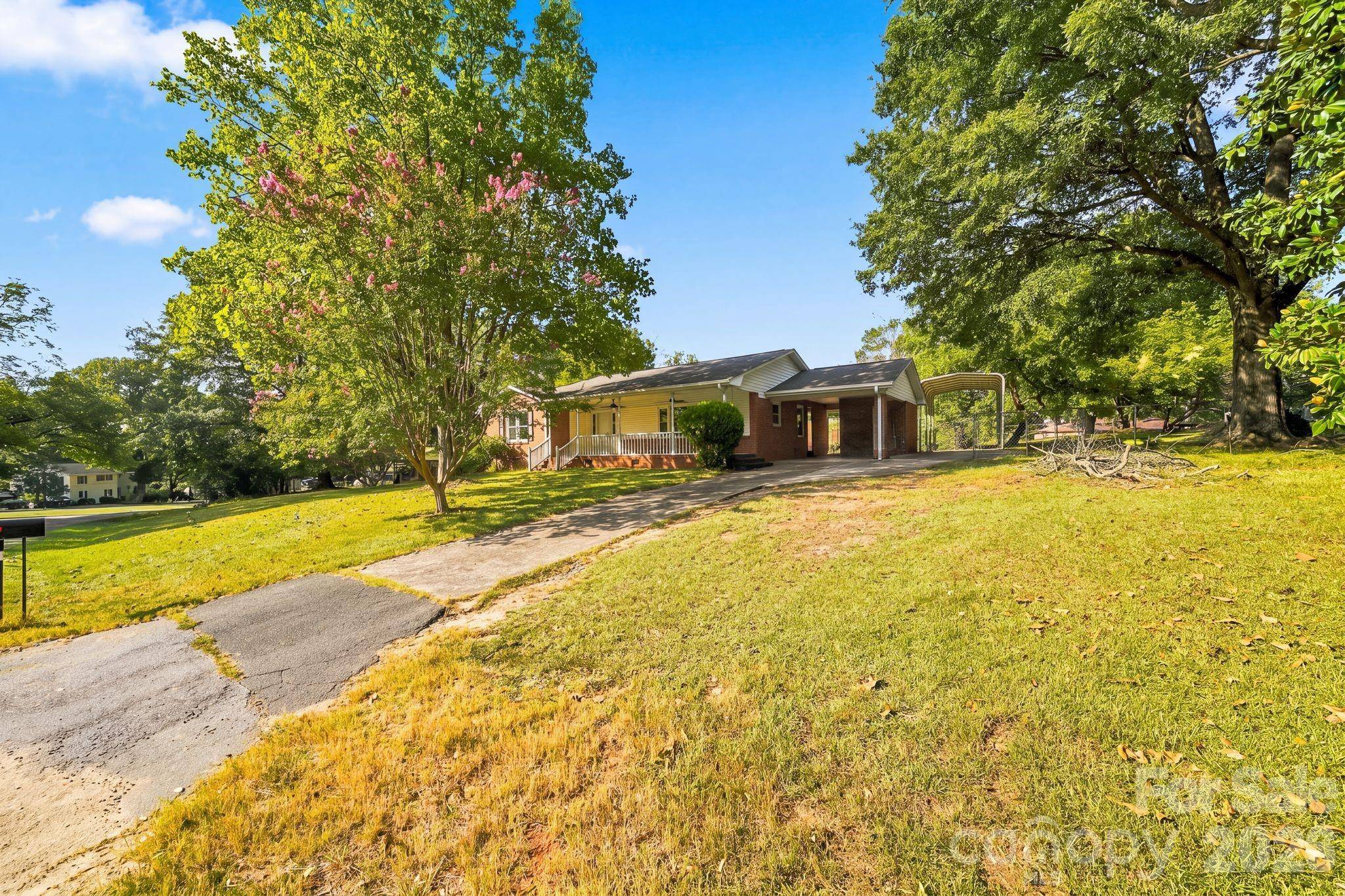 101 Reading ST, York, SC 29745