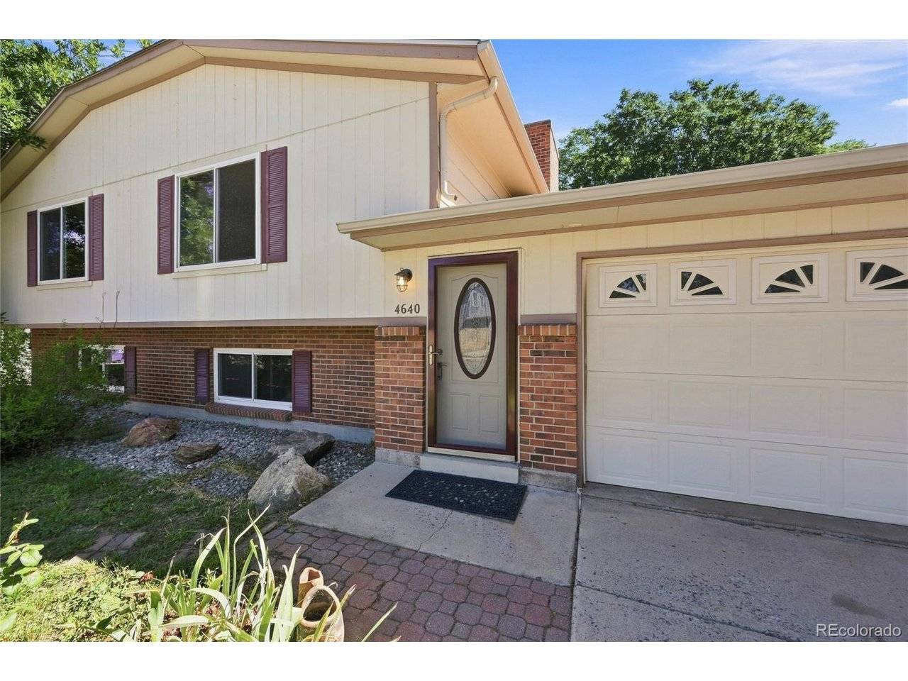 4640 S Everett, Denver, CO 80123
