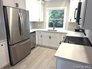 60 Howard AVE, Copiague, NY 11726