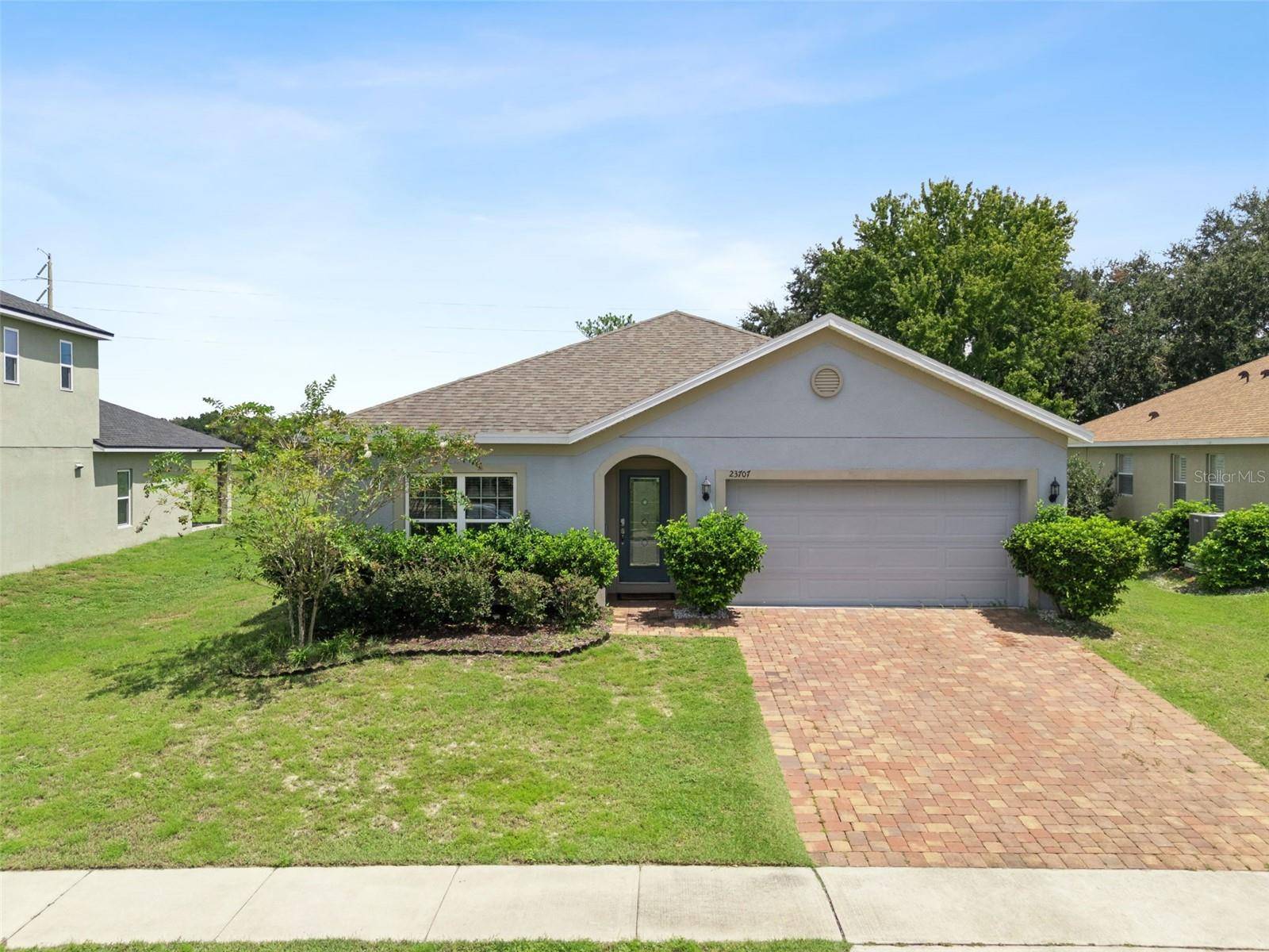 23707 COMPANERO DR, Sorrento, FL 32776
