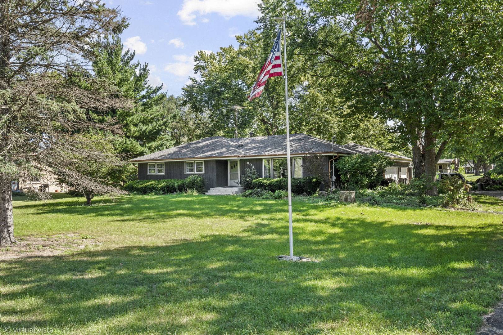 804 Mchugh RD, Yorkville, IL 60560