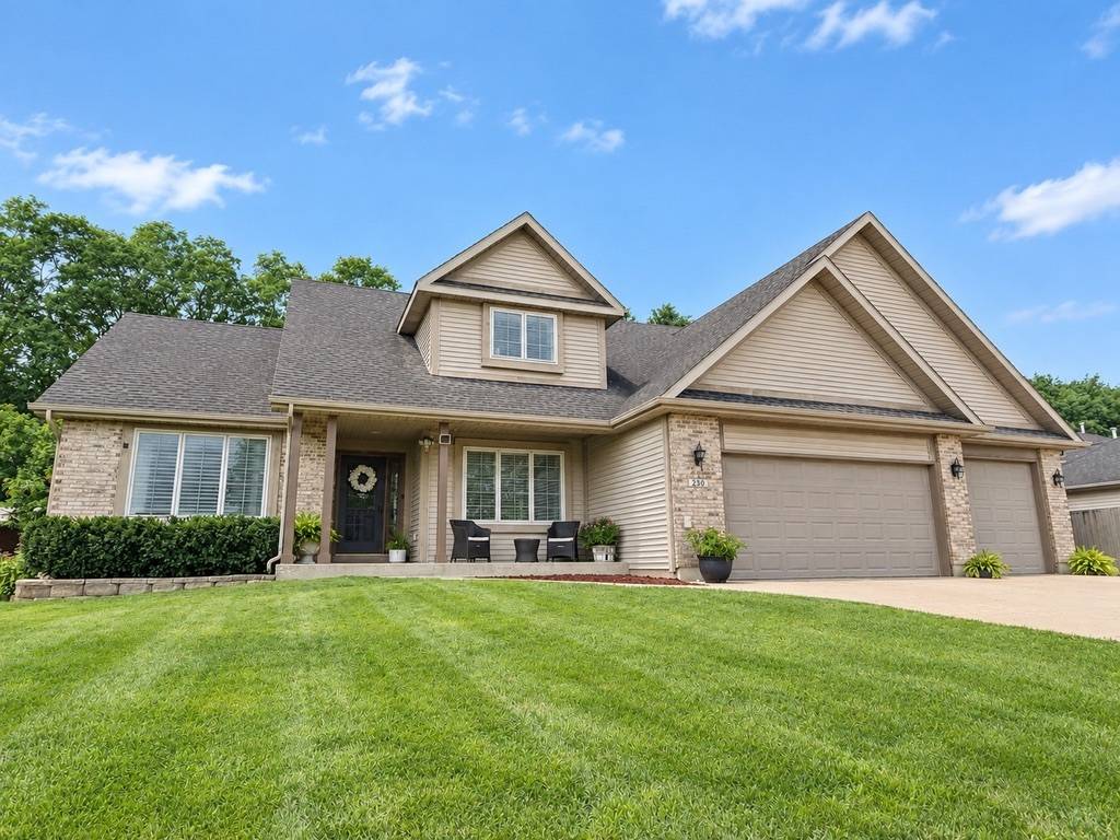 230 English LN, Winthrop Harbor, IL 60096