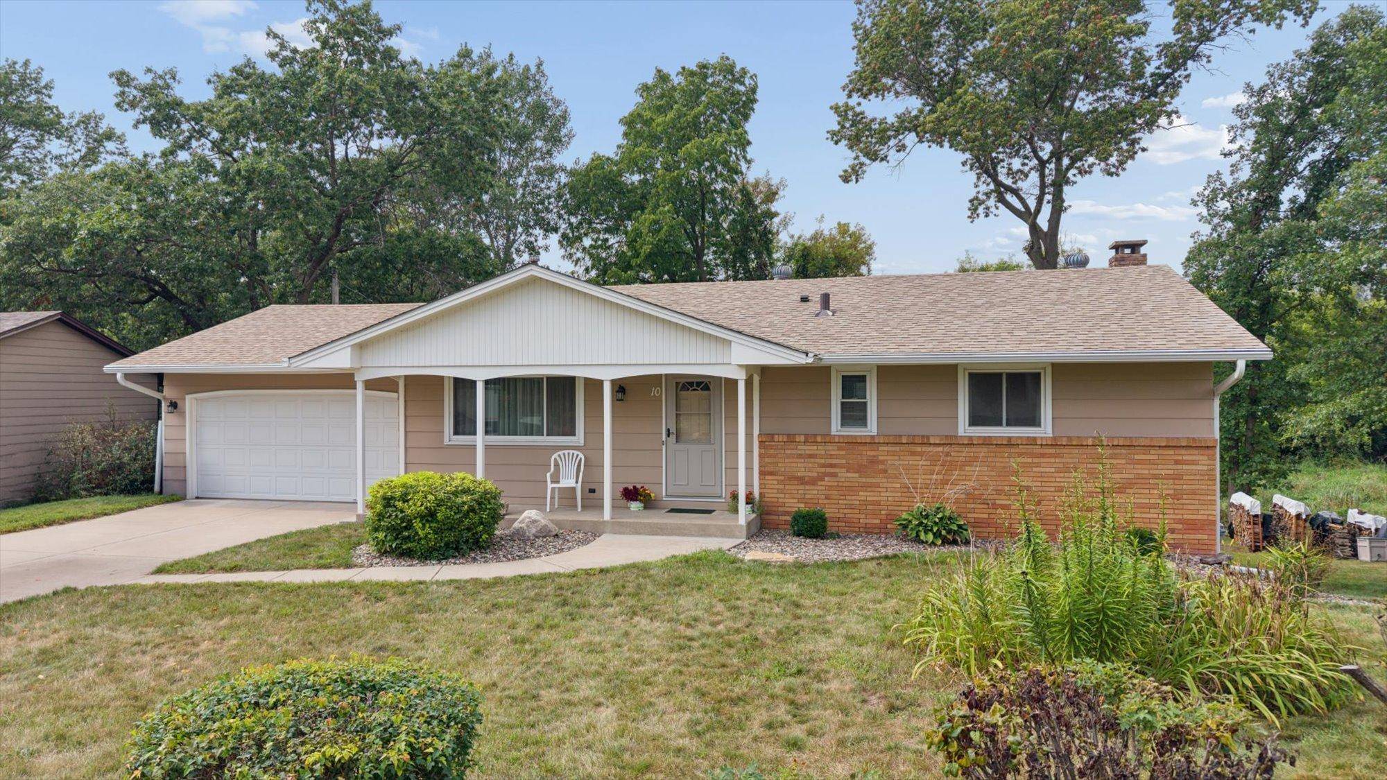 10 W Golden Lake RD, Circle Pines, MN 55014