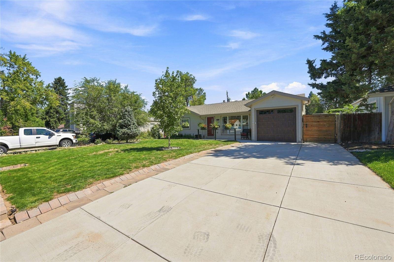 1250 S Elm ST, Denver, CO 80246