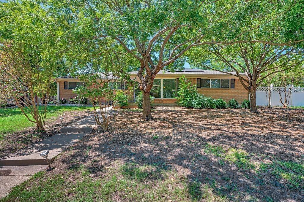 1732 Hilltop Drive, Waco, TX 76710