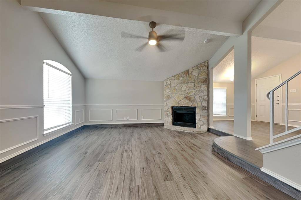 6011 Parkmeadow Drive, Arlington, TX 76018