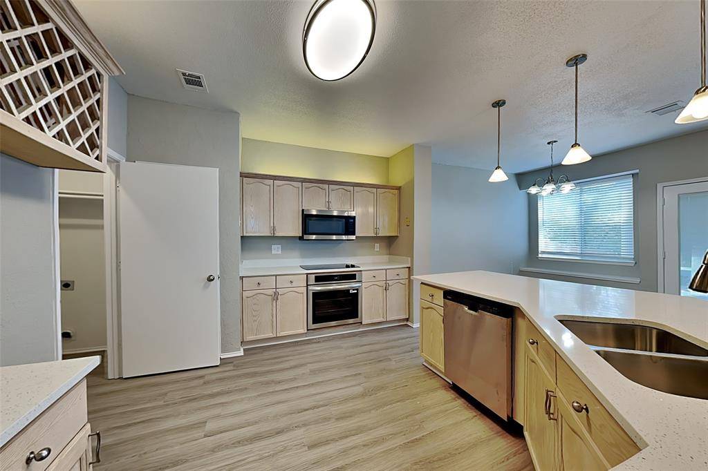 1677 Prescott Circle, Flower Mound, TX 75028
